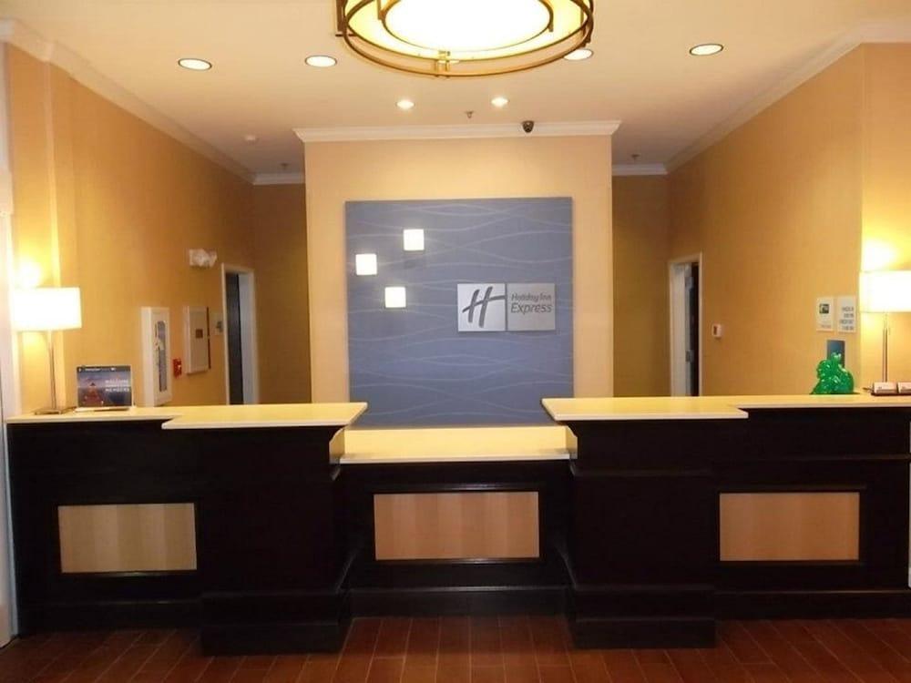 Holiday Inn Express & Suites - Smithfield/Selma By Ihg Luaran gambar